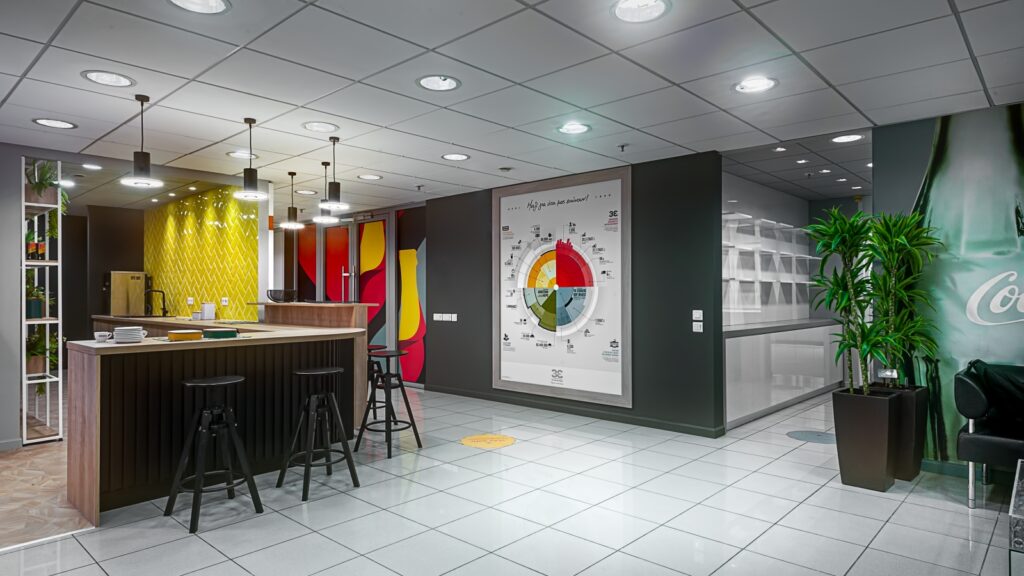 Coca Cola Kifisias Roi Giannopoulou